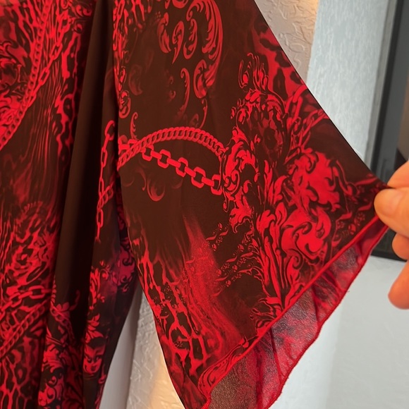 DRESSBARN NEW 3X SHEER DECORATIVE RED, BLACK HIGHLIGHTED WITH GOLD TOP - Picture 6 of 9